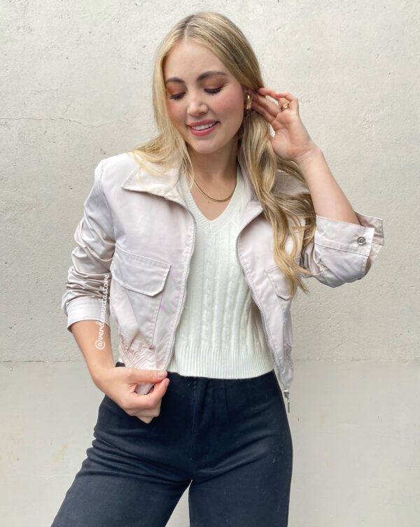 CHAQUETA CORTA IMPERMEABLE - Image 2